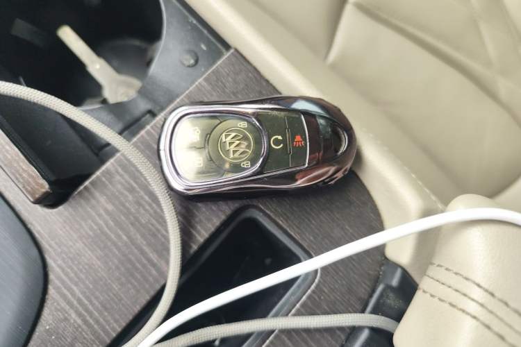 Used Buick LaCrosse 2018 28T Avenir Vehicle Key