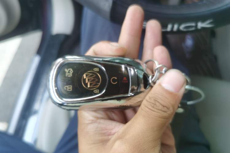 Used Buick LaCrosse 2018 28T Avenir Vehicle Key
