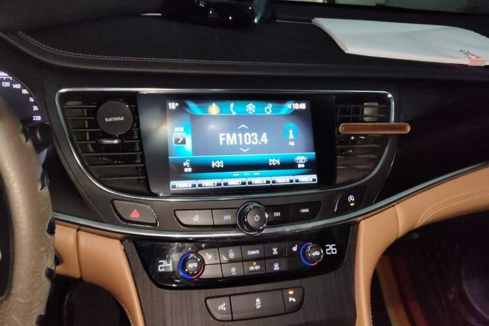 Used Buick LaCrosse 2018 28T Elite Edition Audio And AC Panel