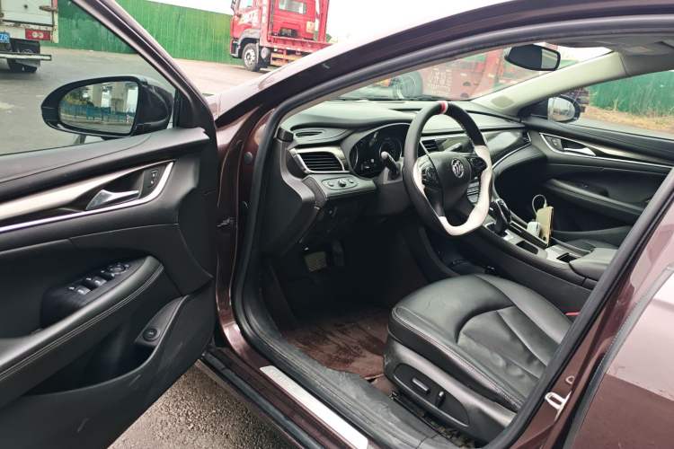 Used Buick LaCrosse 2018 20T Elite Edition Driver Seat