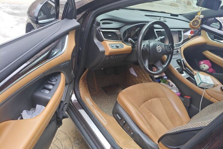 Used Buick LaCrosse 2018 28T Luxury Model Driver Seat