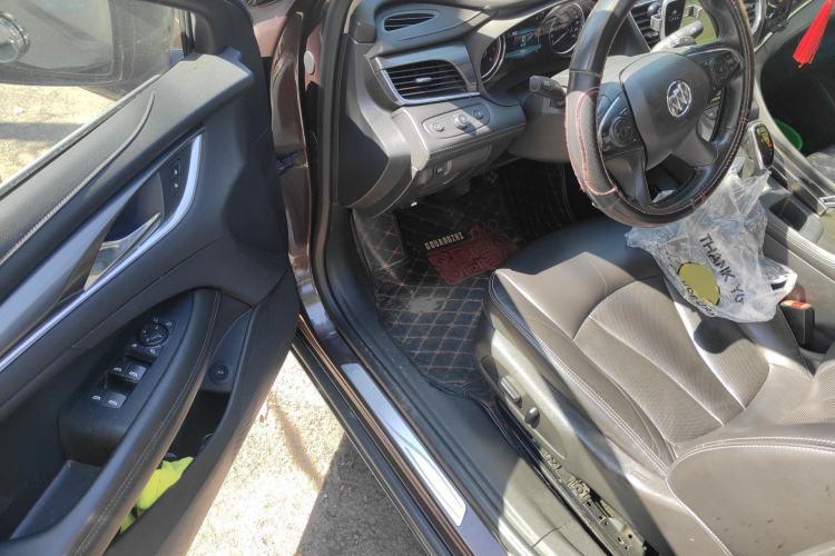 Used Buick LaCrosse 2018 20T Elite Edition Driver Seat