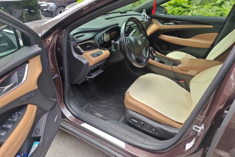 Used Buick LaCrosse 2018 28T Luxury Model Driver Seat