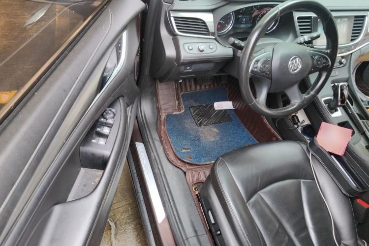 Used Buick LaCrosse 2018 20T Elite Edition Driver Seat