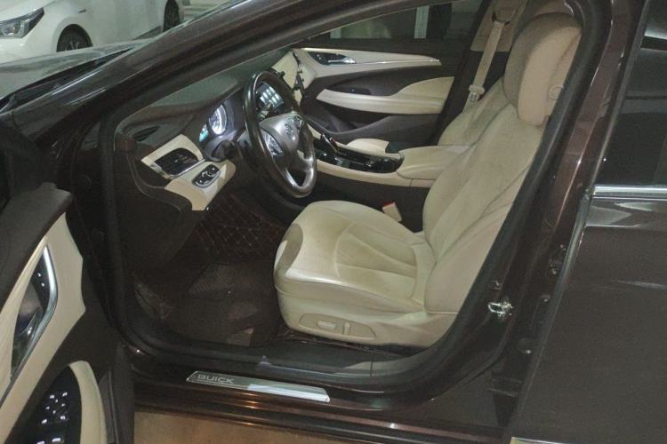 Used Buick LaCrosse 2018 30H Elite Edition Driver Seat