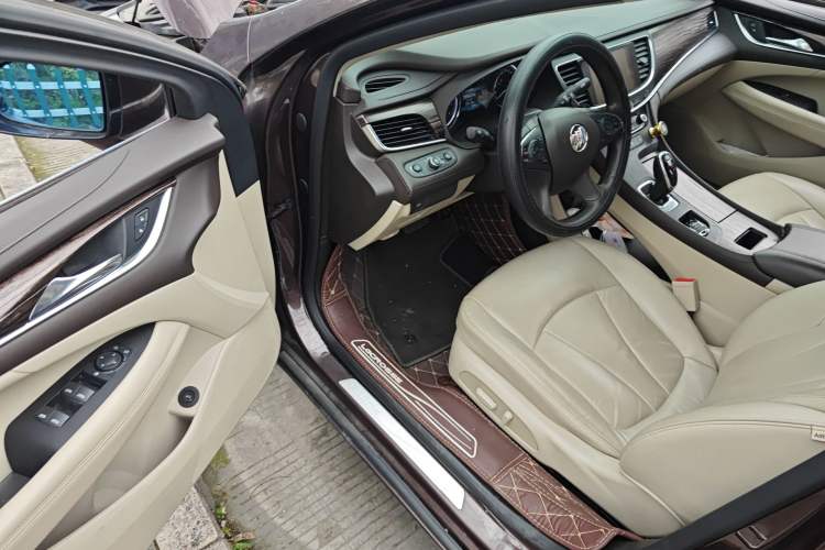 Used Buick LaCrosse 2018 20T Leading Model Driver Seat