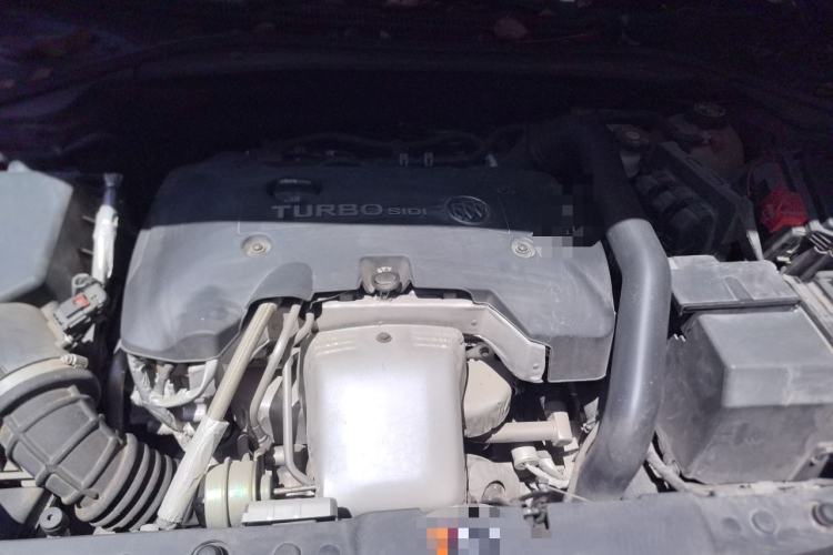 Used Buick LaCrosse 2018 28T Elite Edition Engine Bay