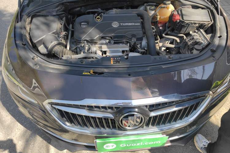Used Buick LaCrosse 2018 20T Elite Edition Engine Bay