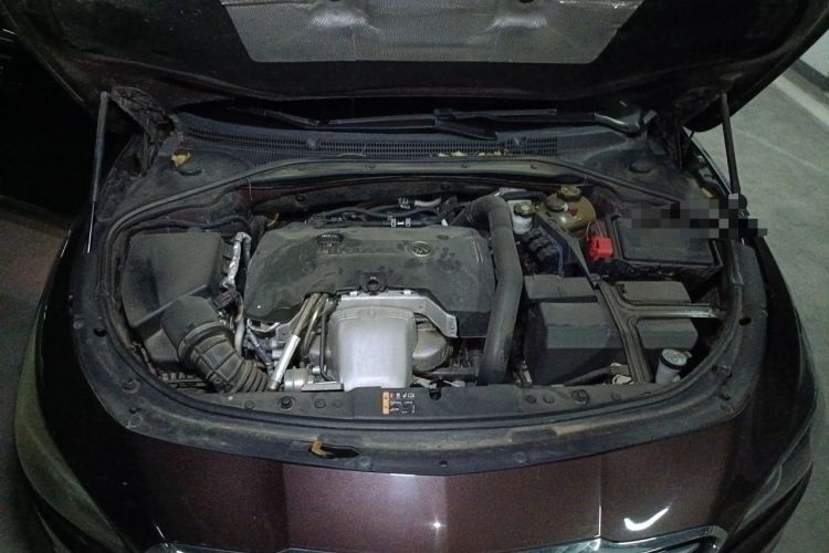 Used Buick LaCrosse 2018 28T Luxury Model Engine Bay