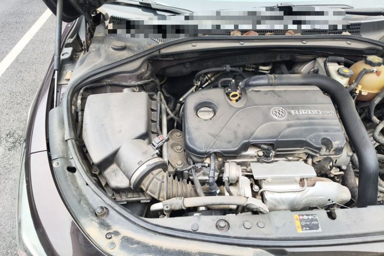 Used Buick LaCrosse 2018 20T Elite Edition Engine Bay Right