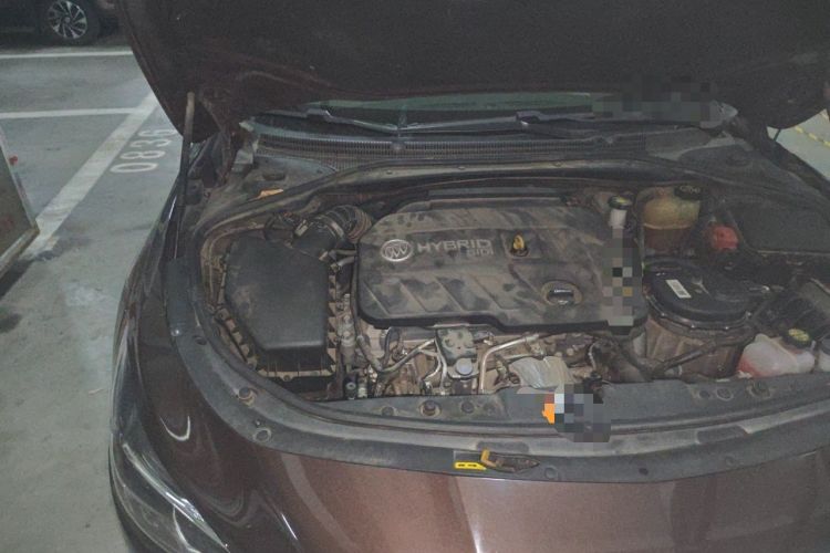 Used Buick LaCrosse 2018 30H Elite Edition Engine Bay Right