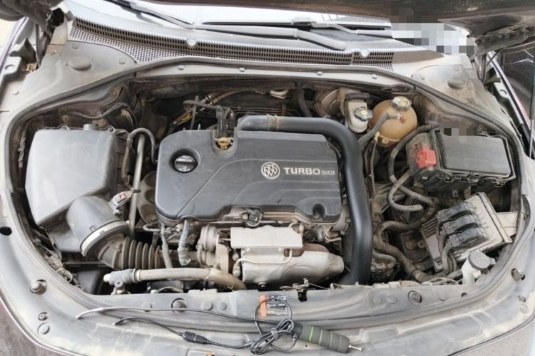 Used Buick LaCrosse 2018 20T Elite Edition Engine Bay