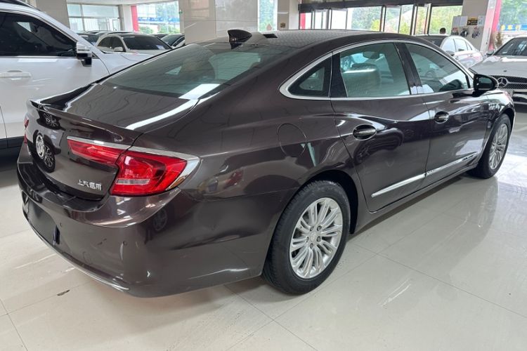 Used Buick LaCrosse 2018 20T Luxury Model Exterior 1