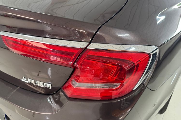 Used Buick LaCrosse 2018 20T Luxury Model Exterior 11