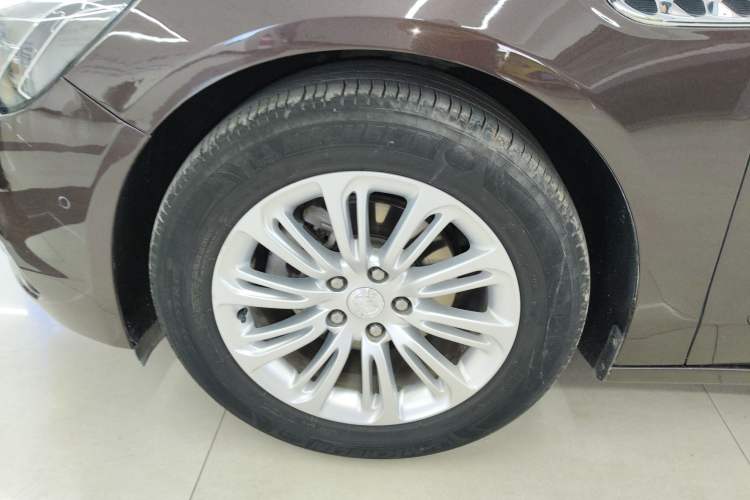 Used Buick LaCrosse 2018 20T Luxury Model Exterior 4