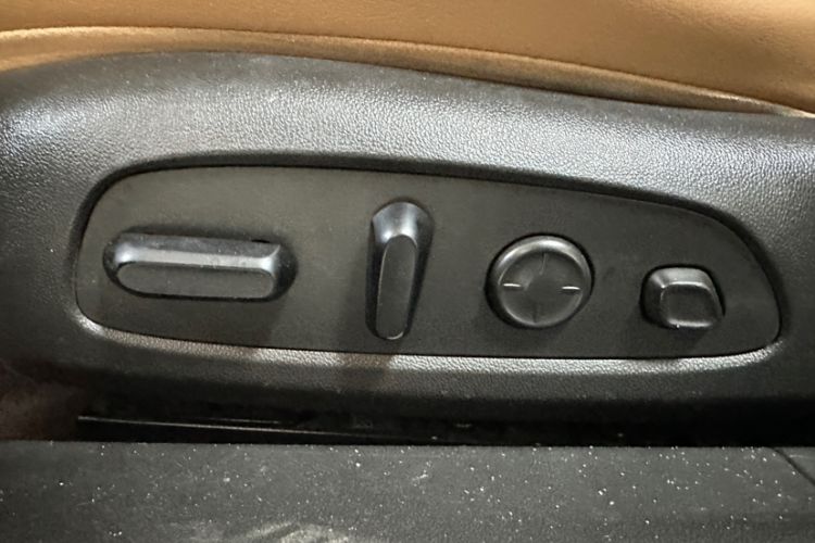 Used Buick LaCrosse 2018 20T Luxury Model Exterior 7