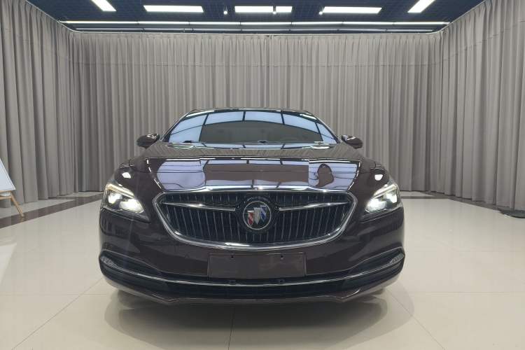 Used Buick LaCrosse 2018 20T Luxury Model Front