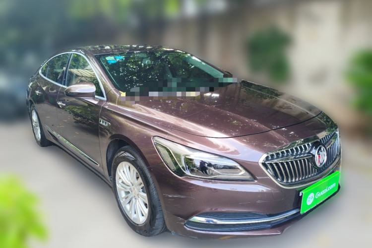 Used Buick LaCrosse 2018 20T Elite Edition Front Right 45 Deg