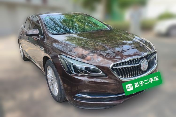 Used Buick LaCrosse 2018 20T Elite Edition Front Right 45 Deg