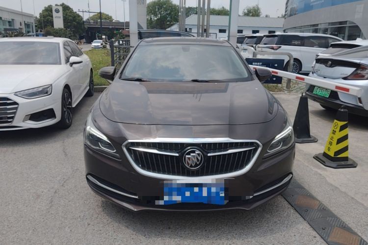 Used Buick LaCrosse 2018 20T Elite Edition Front