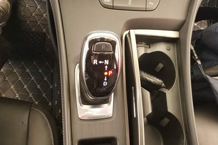 Used Buick LaCrosse 2018 20T Elite Edition Gear Lever