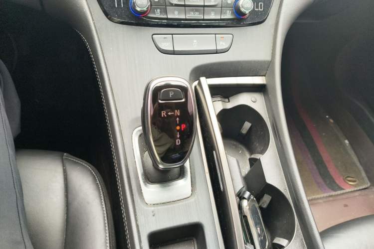 Used Buick LaCrosse 2018 20T Elite Edition Gear Lever