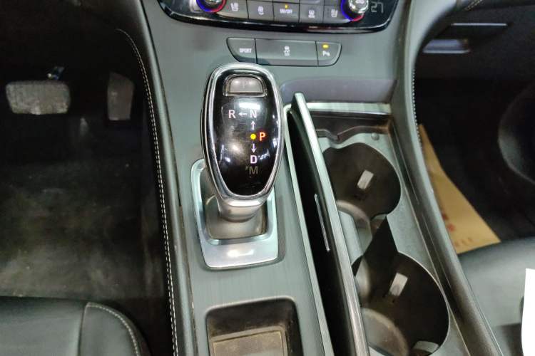 Used Buick LaCrosse 2018 20T Elite Edition Gear Lever