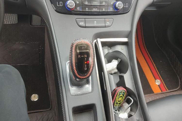 Used Buick LaCrosse 2018 20T Elite Edition Gear Lever