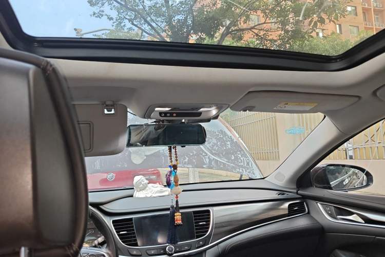 Used Buick LaCrosse 2018 28T Elite Edition Headliner