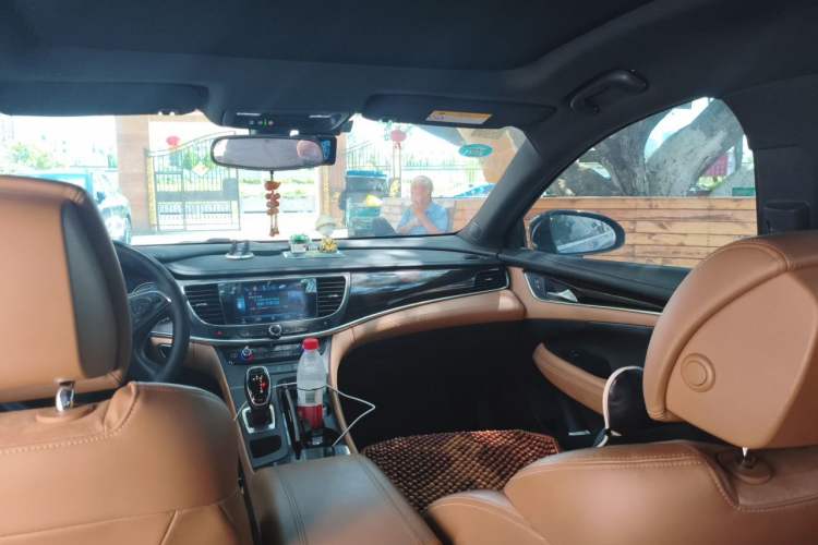 Used Buick LaCrosse 2018 28T Elite Edition Headliner