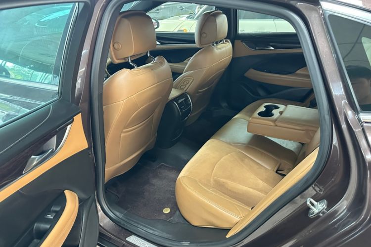 Used Buick LaCrosse 2018 20T Luxury Model Interior 12