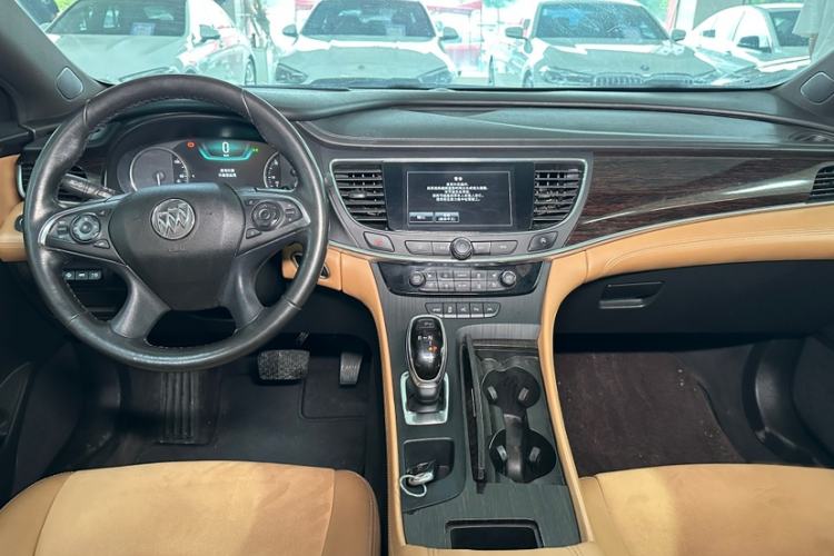 Used Buick LaCrosse 2018 20T Luxury Model Interior 13