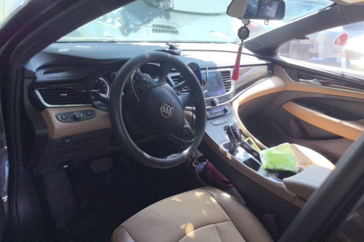 Used Buick LaCrosse 2018 28T Elite Edition Interior 2