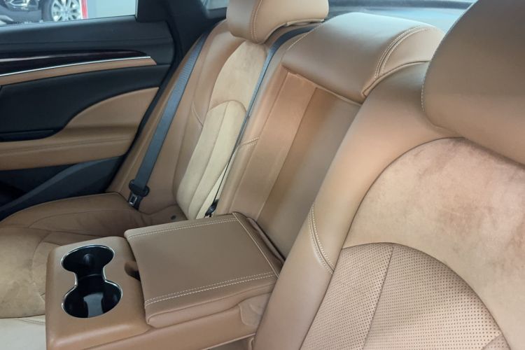 Used Buick LaCrosse 2018 28T Elite Edition Interior 4