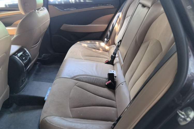 Used Buick LaCrosse 2018 28T Elite Edition Interior 4