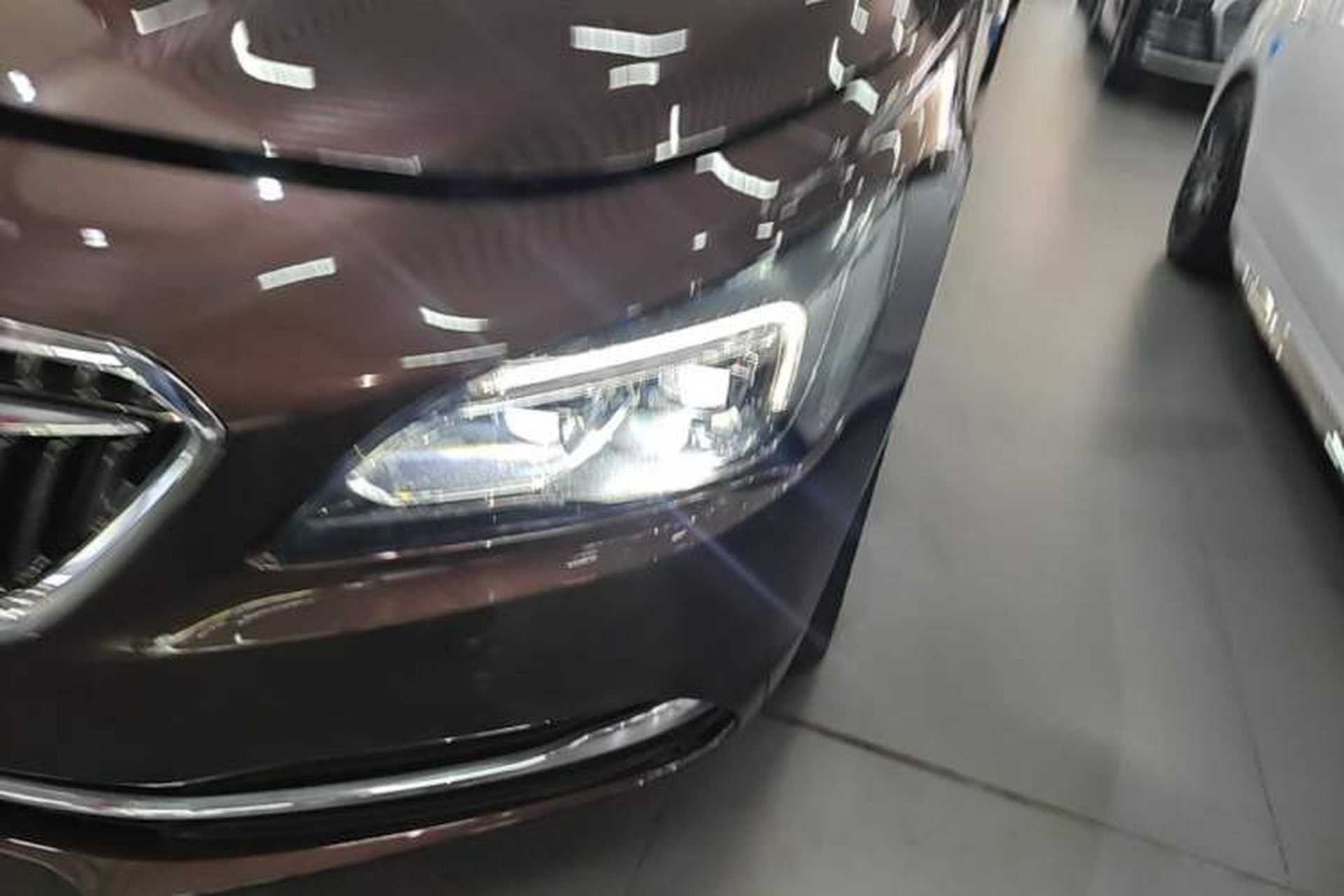 Used Buick LaCrosse 2018 28T Luxury Model Left Front Headlight