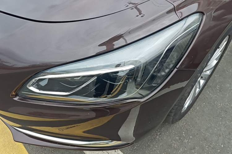 Used Buick LaCrosse 2018 28T Elite Edition Left Front Headlight