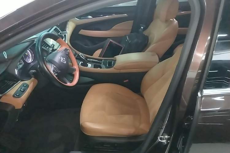 Used Buick LaCrosse 2018 28T Elite Edition Left Front Seat