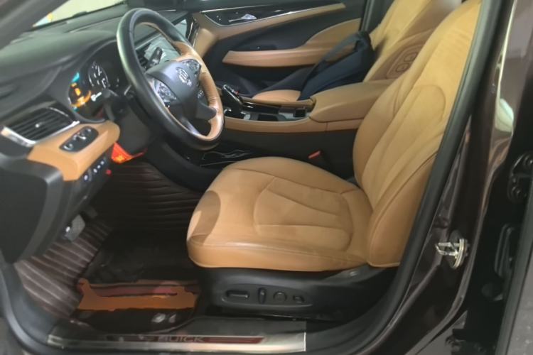Used Buick LaCrosse 2018 28T Luxury Model Left Front Seat