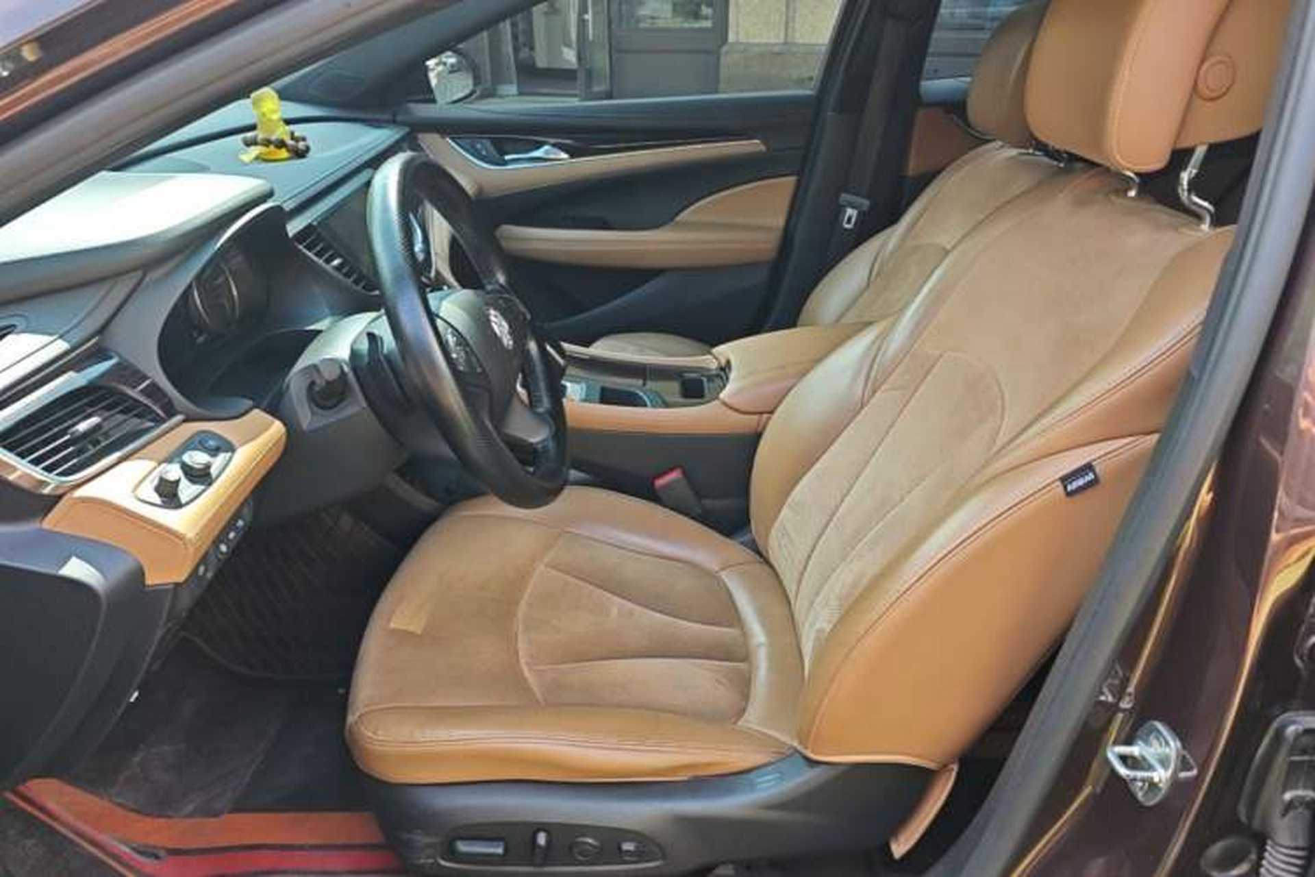 Used Buick LaCrosse 2018 28T Luxury Model Left Front Seat