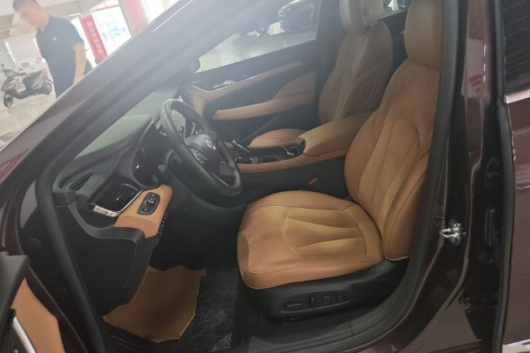 Used Buick LaCrosse 2018 28T Luxury Model Left Front Seat