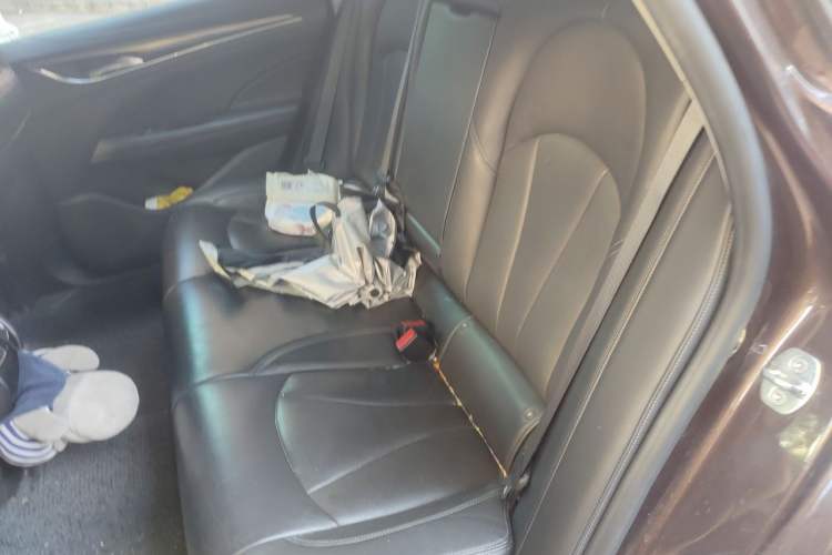 Used Buick LaCrosse 2018 20T Elite Edition Left Rear Seat