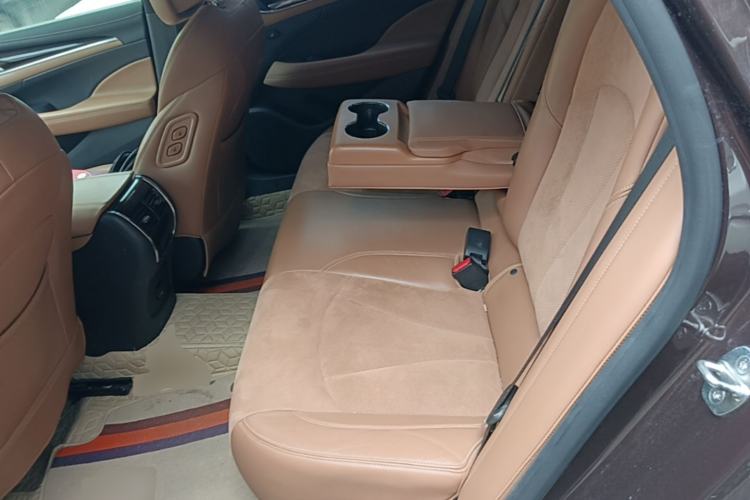 Used Buick LaCrosse 2018 28T Luxury Model Left Rear Seat