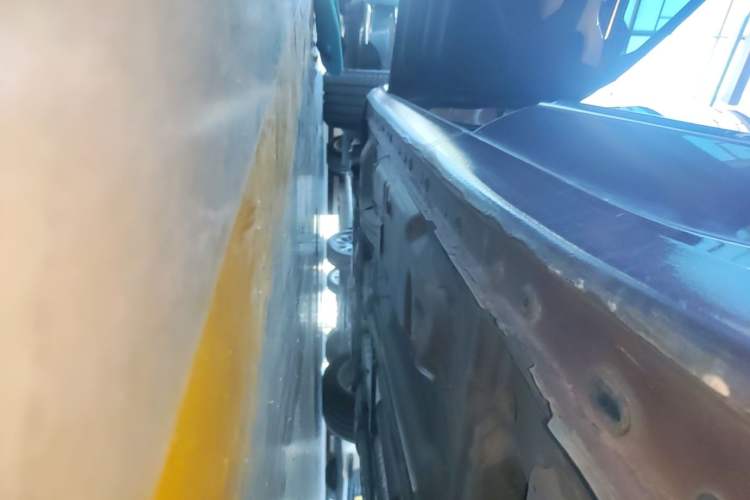 Used Buick LaCrosse 2018 28T Elite Edition Left Side Sill