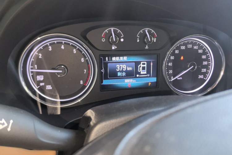 Used Buick LaCrosse 2018 28T Elite Edition Odometer Close Up
