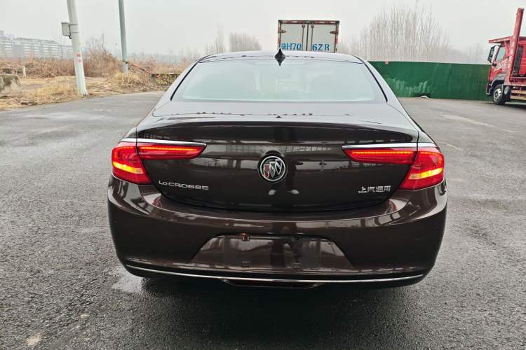 Used Buick LaCrosse 2018 20T Elite Edition Rear