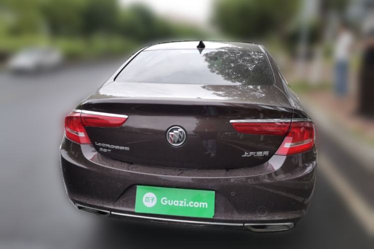 Used Buick LaCrosse 2018 28T Elite Edition Rear