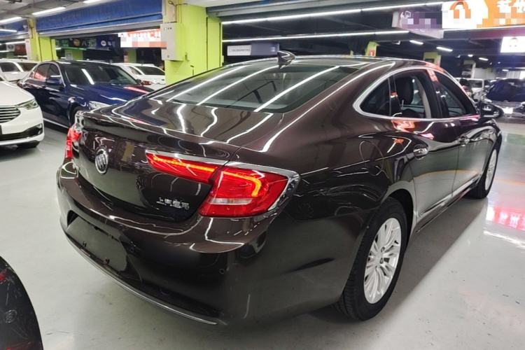 Used Buick LaCrosse 2018 20T Elite Edition Rear Right 45 Deg
