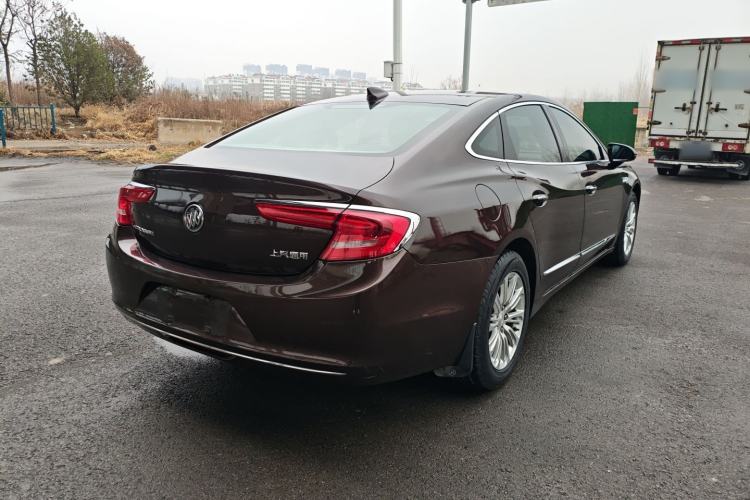 Used Buick LaCrosse 2018 20T Elite Edition Rear Right 45 Deg