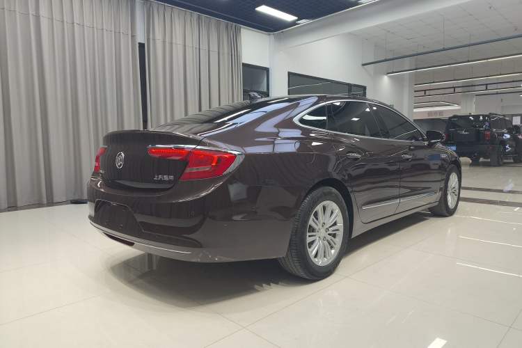 Used Buick LaCrosse 2018 20T Luxury Model Rear Right 45 Deg